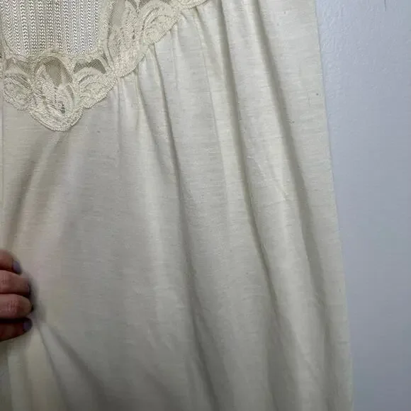 Vintage Tom Bezduda For Barade Co Off White Night Gown Union Made USA‎ Size MED